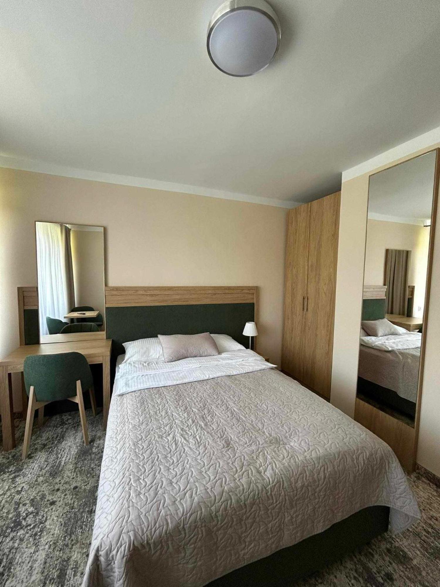 Zem-Tourist Otel Pustkowo Dış mekan fotoğraf